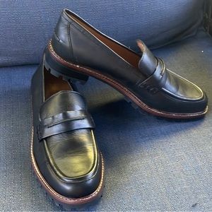 Madewell The Corrine Lugsole Loafer, black leather 90’s inspired loafers size 9